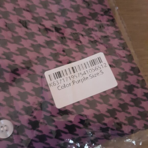 Men's Houndstooth Pattern Bottom Down Long Sleeve Dress Shirt - Size: S - Picture 6 of 9